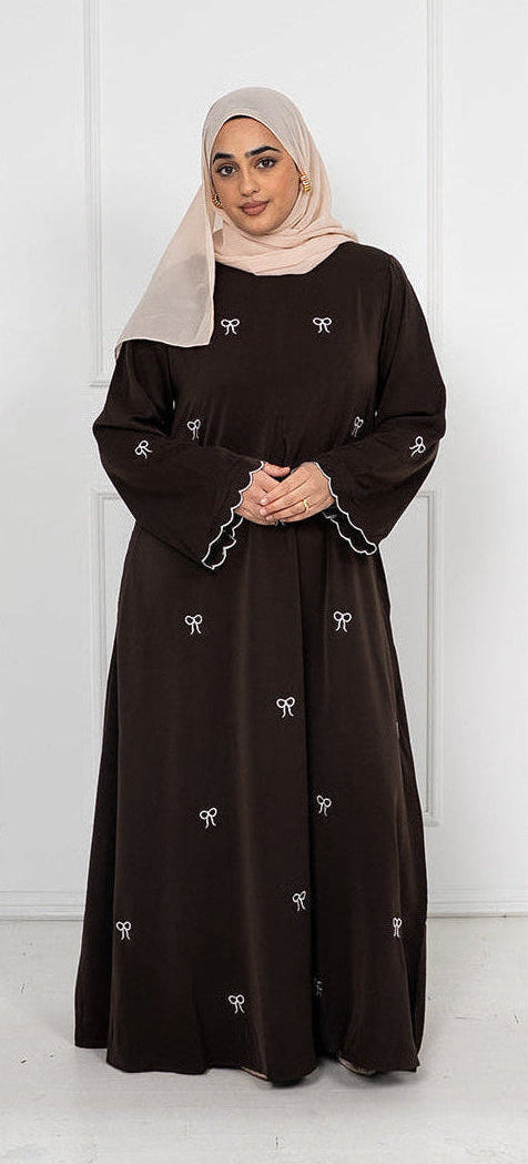 Safa Embroidered Bow Closed Abaya With Zip - Brown