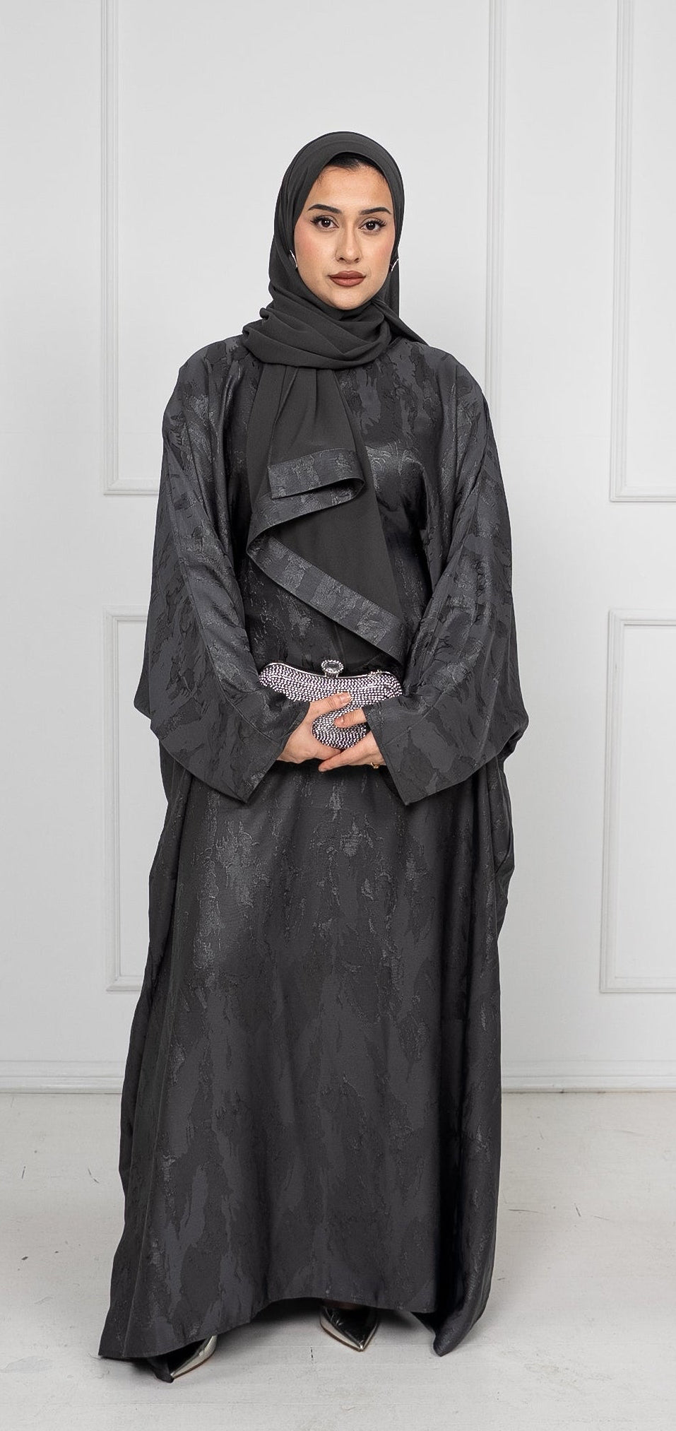 Jacquard Kaftan Abaya Set in Eclipse Grey with Adjustable Inner Belt
