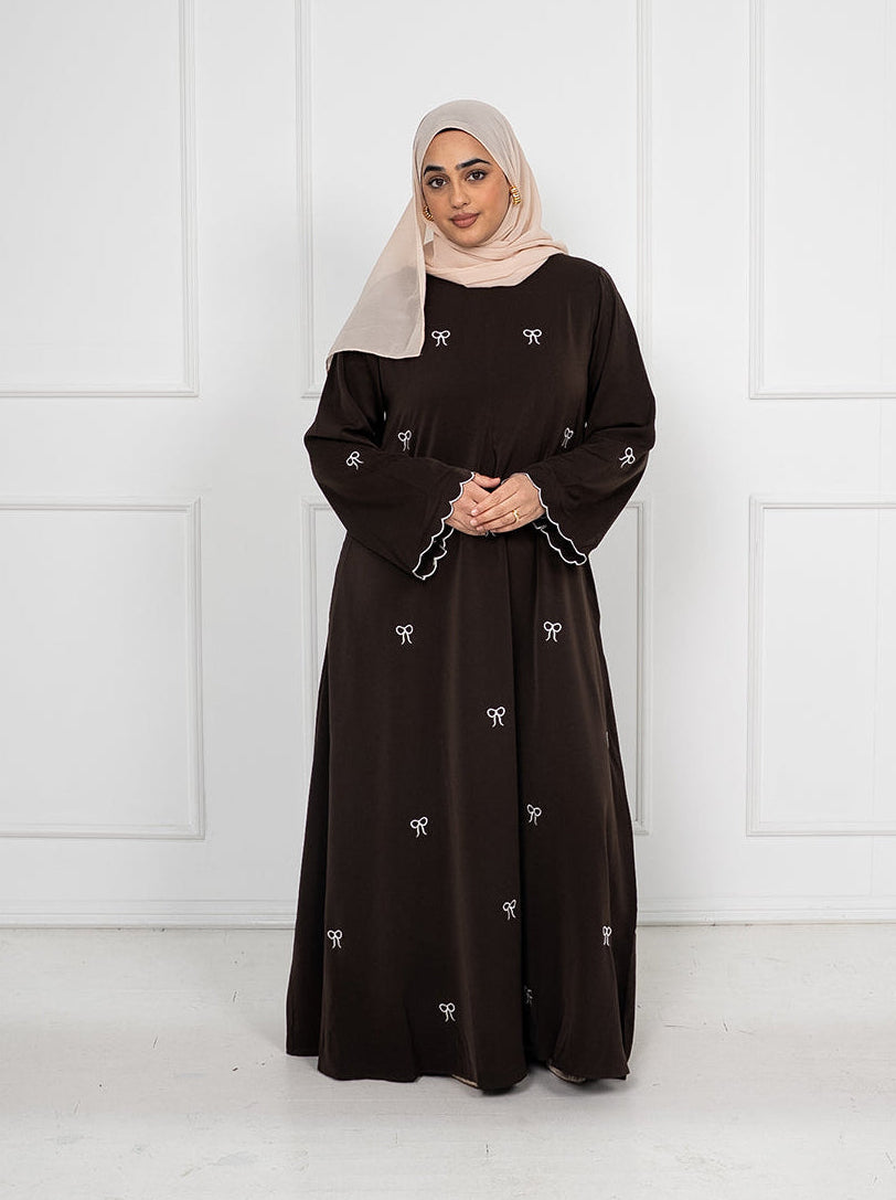 Safa Embroidered Bow Closed Abaya With Zip - Brown