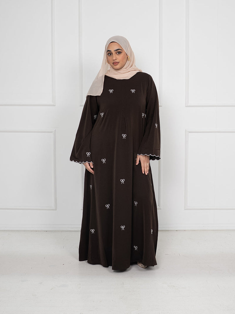 Safa Embroidered Bow Closed Abaya With Zip - Brown