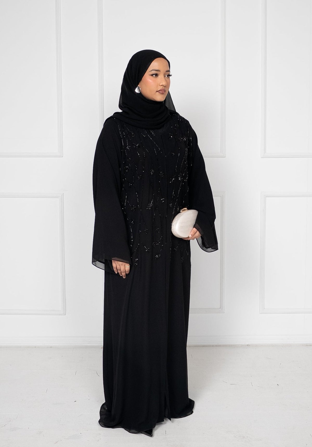 Luxury Beaded Closed Chiffon Statement Abaya - Black