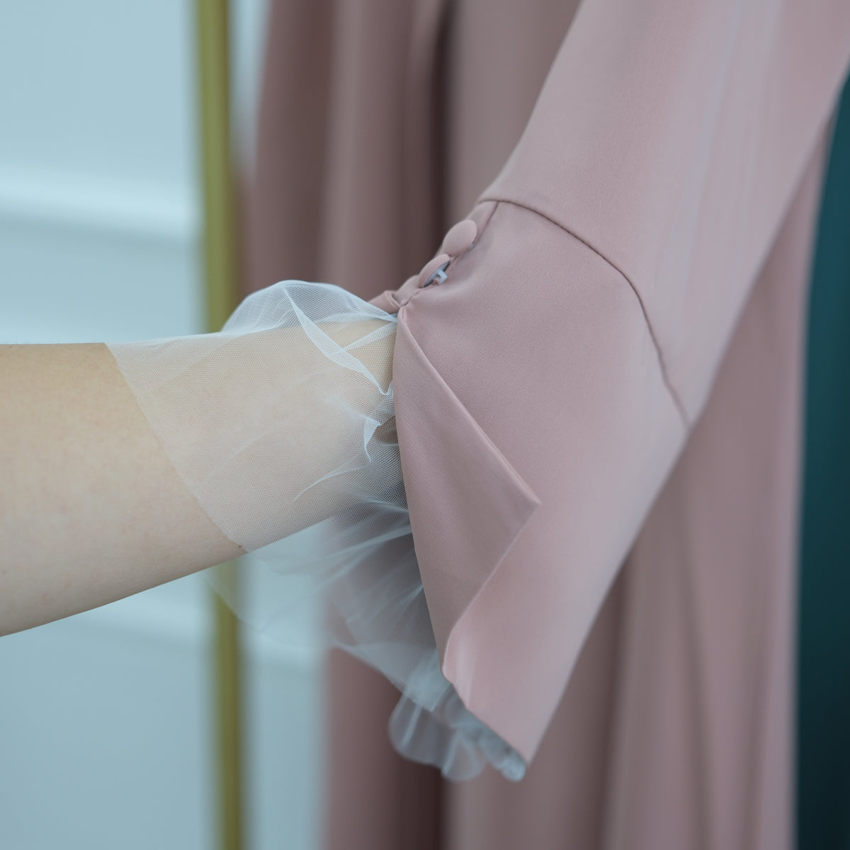 Alara Soft Tie-Back Abaya with Tulle Cuffs – Blush