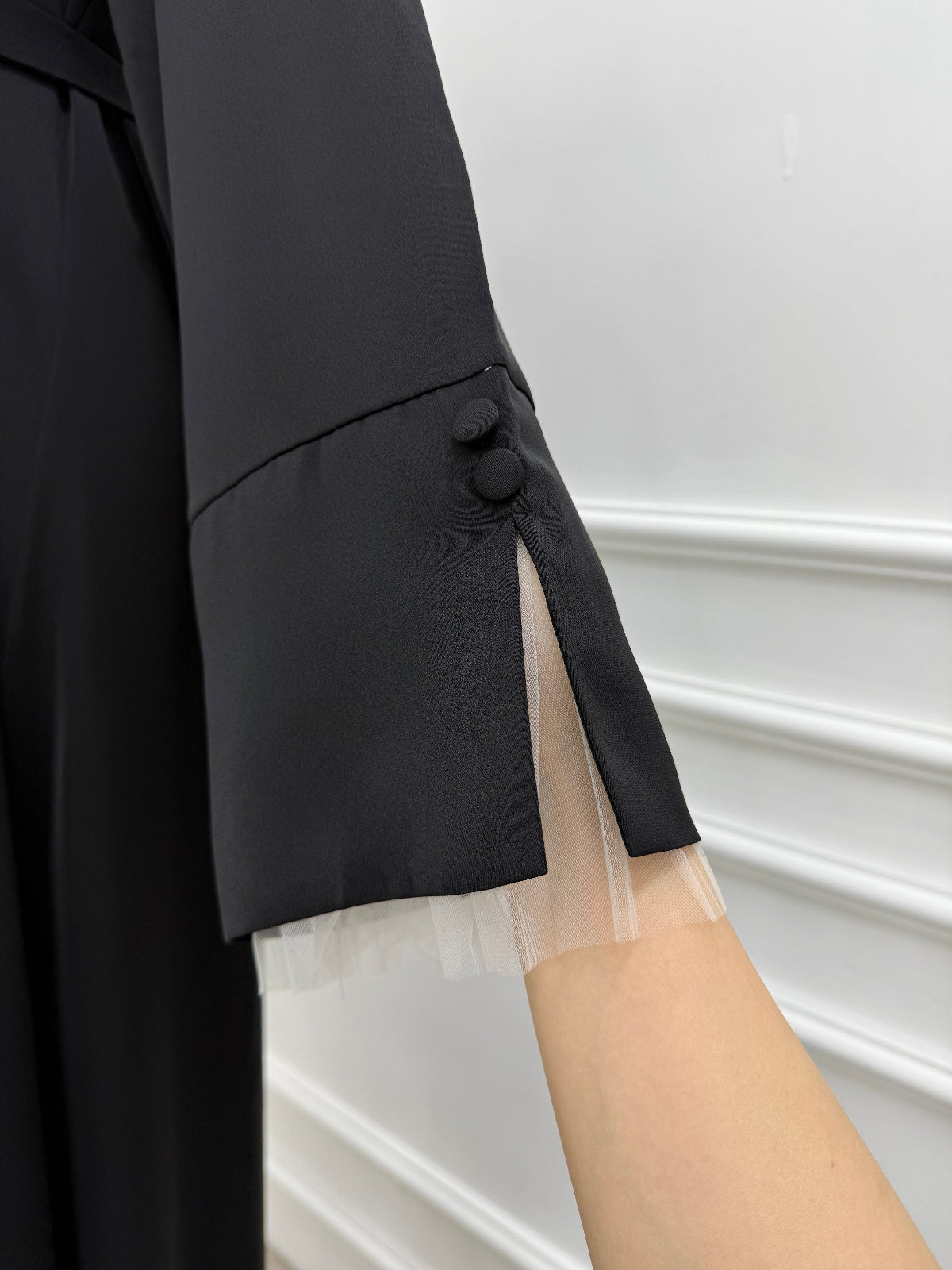Alara Soft Tie-Back Abaya with Tulle Cuffs – Black